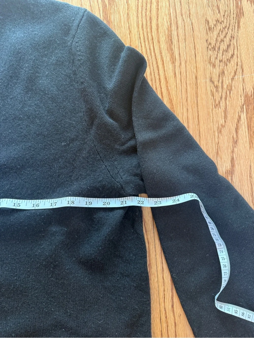Everlane Black Crewneck Sweater - Large